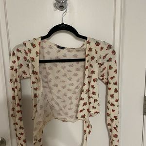 Rare tied brandy top🌹🌛